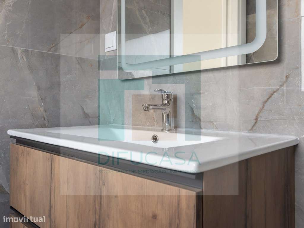 R128 Moradia T6 Azeitão-36