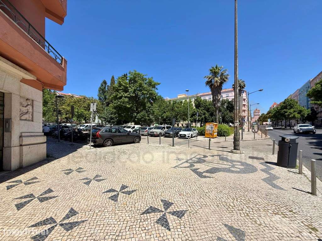 T3 Remodelado na Av. Almirante Reis-43