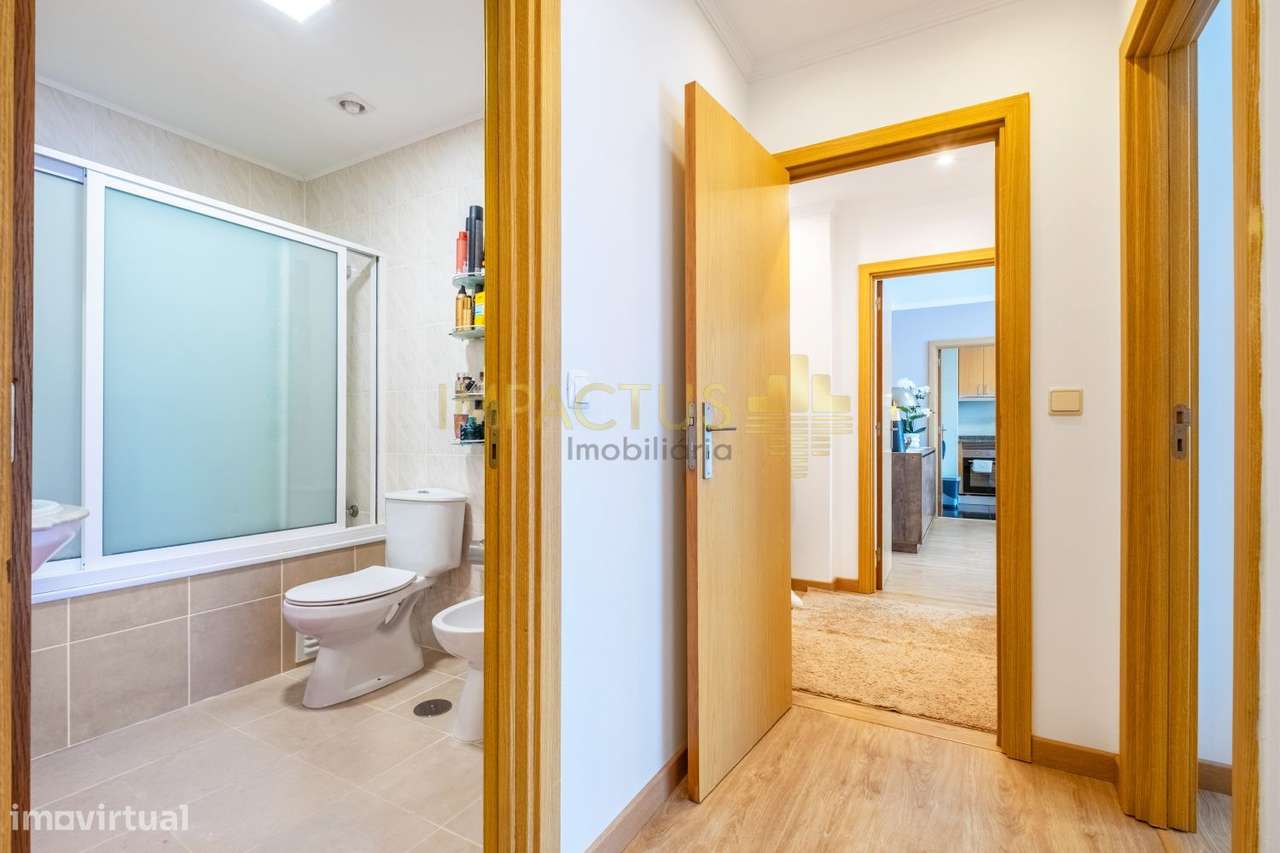 Apartamento T3 renovado em Alfena-16