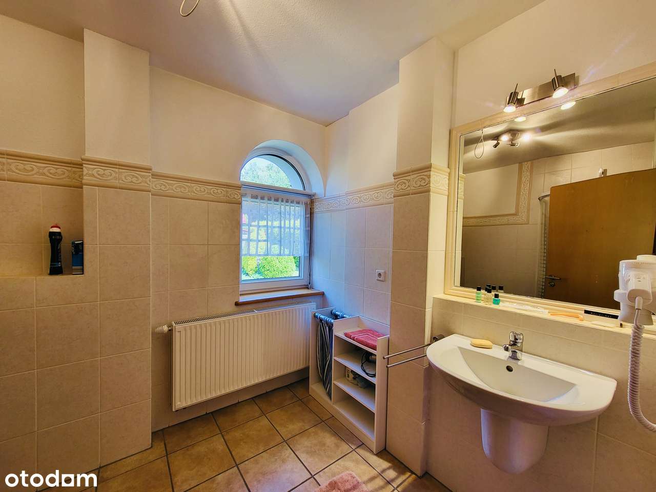 Willa z kamiennym widokowym tarasem pod lasem i blisko rzeki BRENNA-15