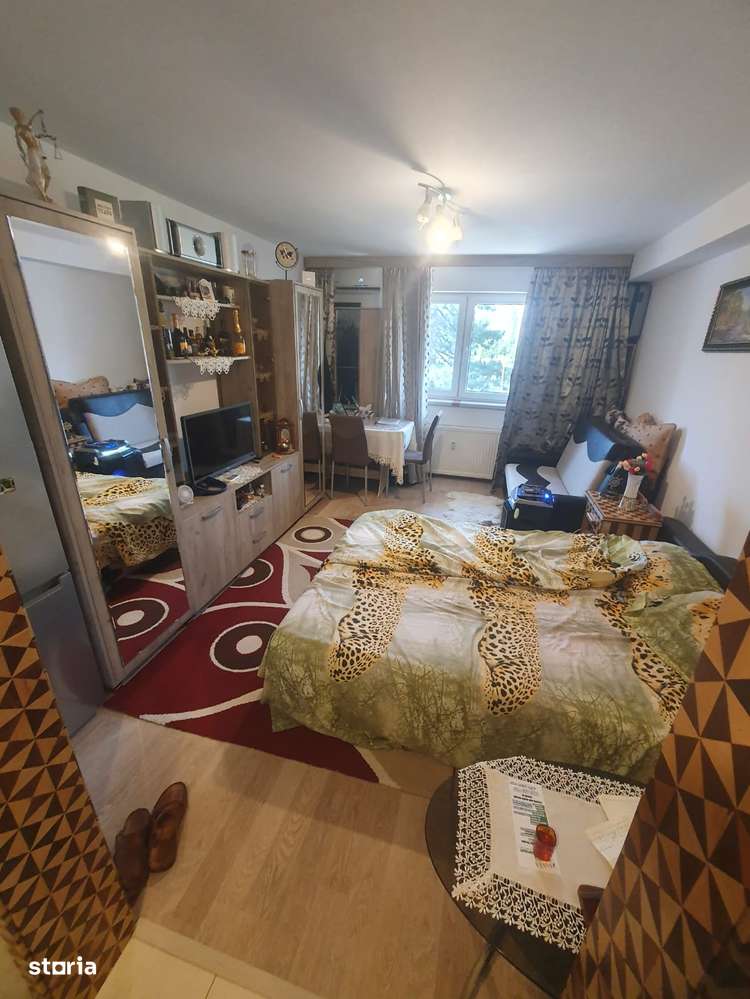 Poarta 6 - Garsoniera - Imagine principală: 1/6