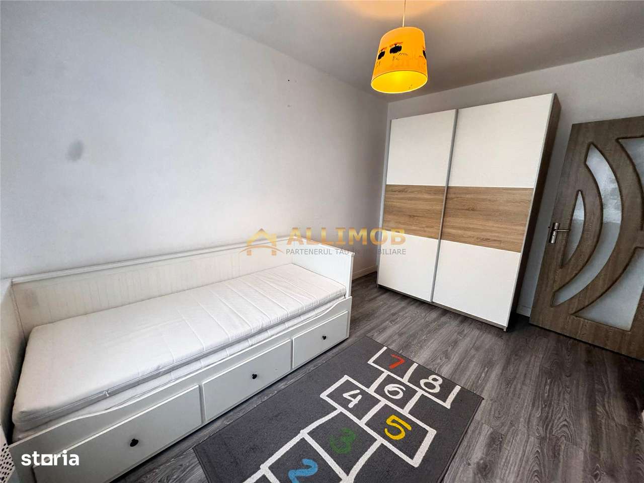Apartament 3 camere de vânzare în Ploiesti, zona Andrei Muresanu – 54-5