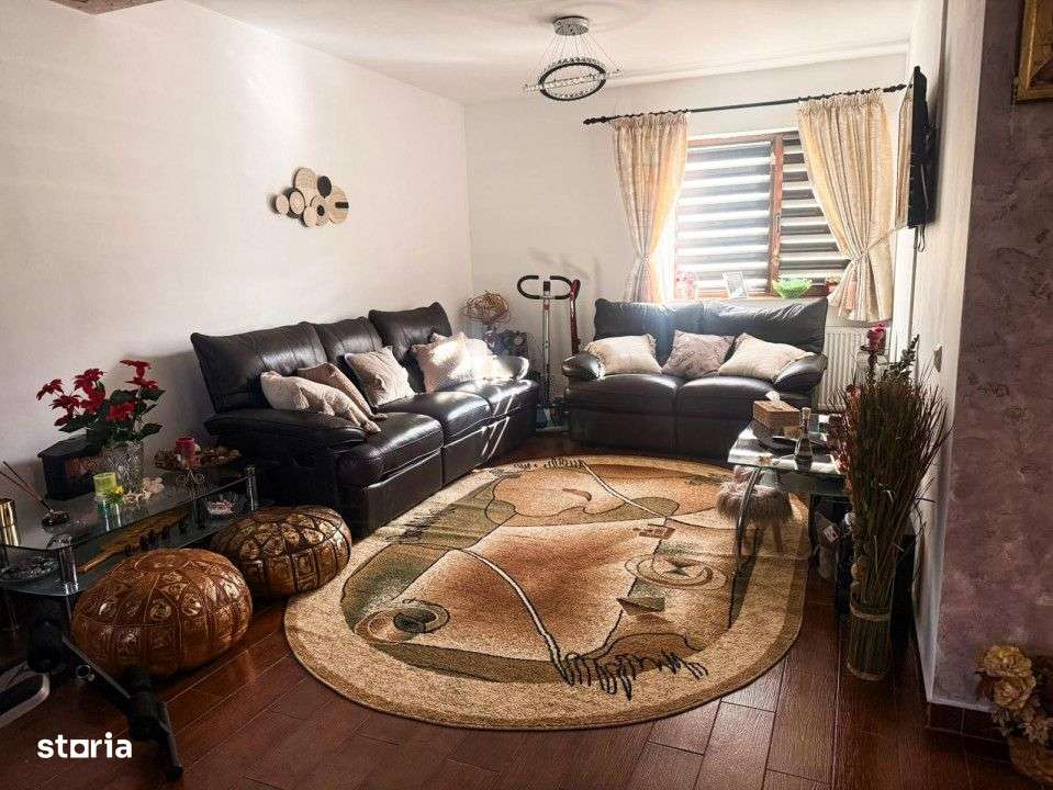 DE VANZARE | CASA 4 CAMERE | BRATIANU - Imagine principală: 2/12