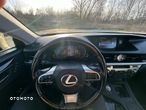 Lexus ES 300h Business Edition + - 18