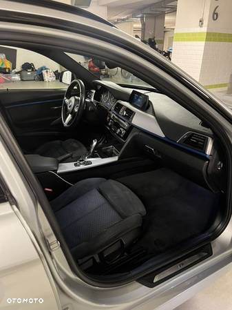 BMW Seria 3 318i M Sport - 13