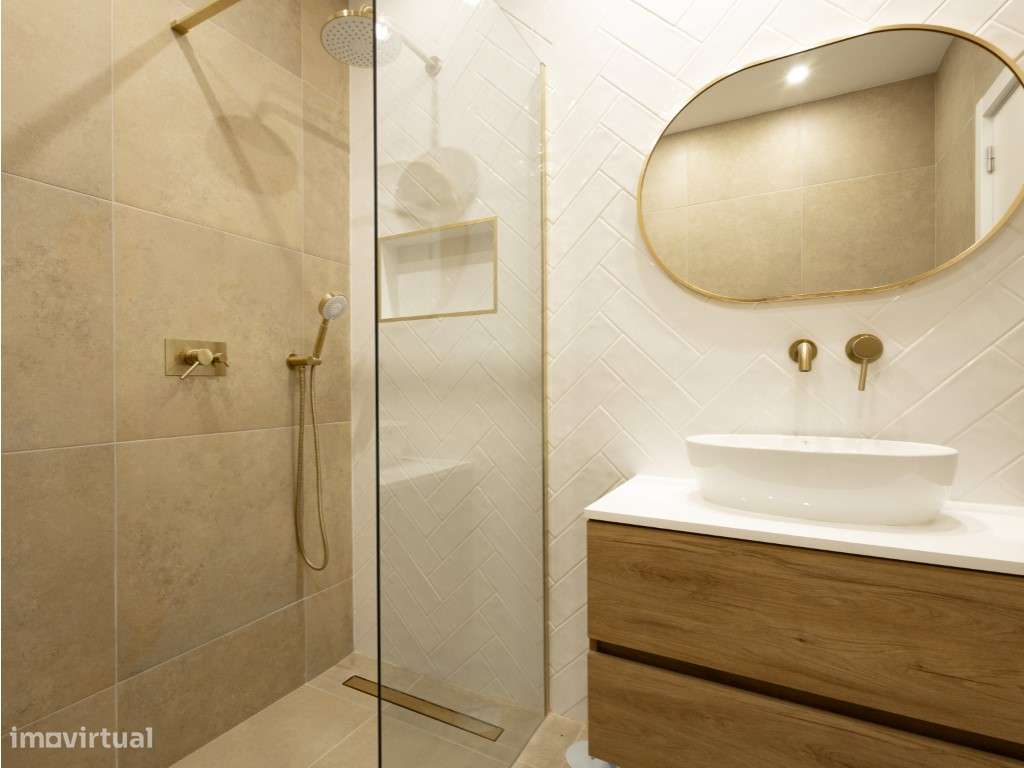 Apartamento T2 na Marginal - Primeira Linha, Figueira da Foz - Tota...-15