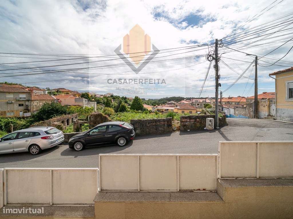Moradias Bi-familiares T2 com Fabuloso Logradouro - Próximo das Esc...-55