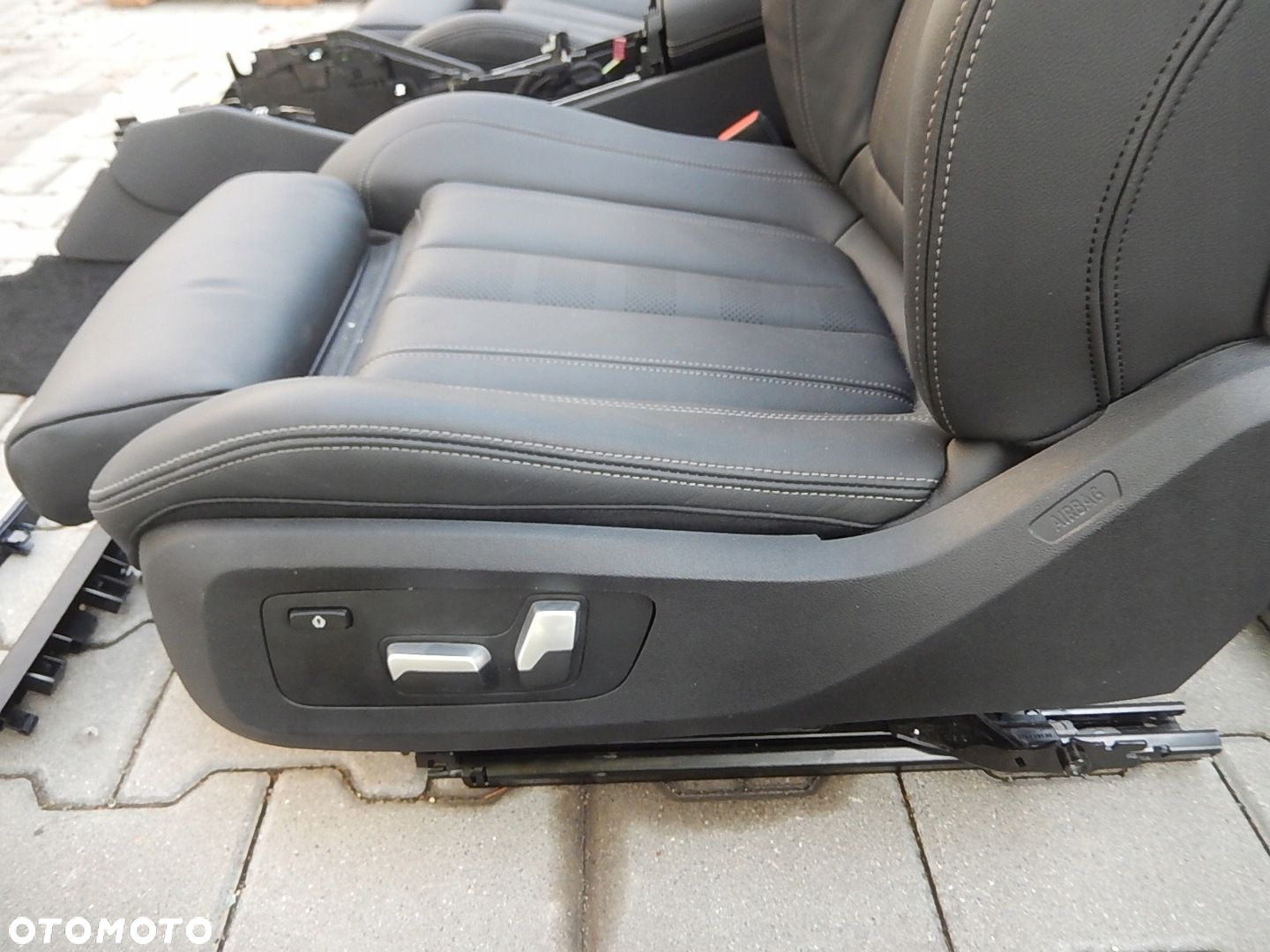 FOTELE KANAPA WNĘTRZE BMW X6 G06 2021 - 9