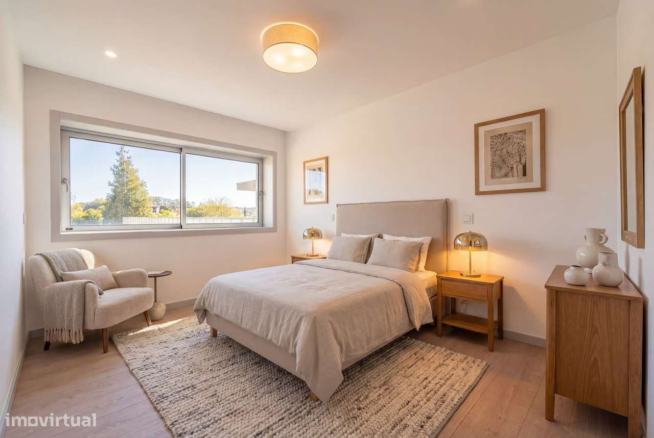 T4 amplo, 4 suites e estacionamento 4 carros – Marquês, Porto-35