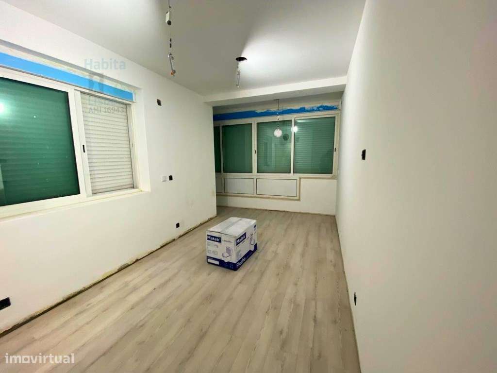 T4 Remodelado no Laranjeiro: Modernidade e Centralidade-22