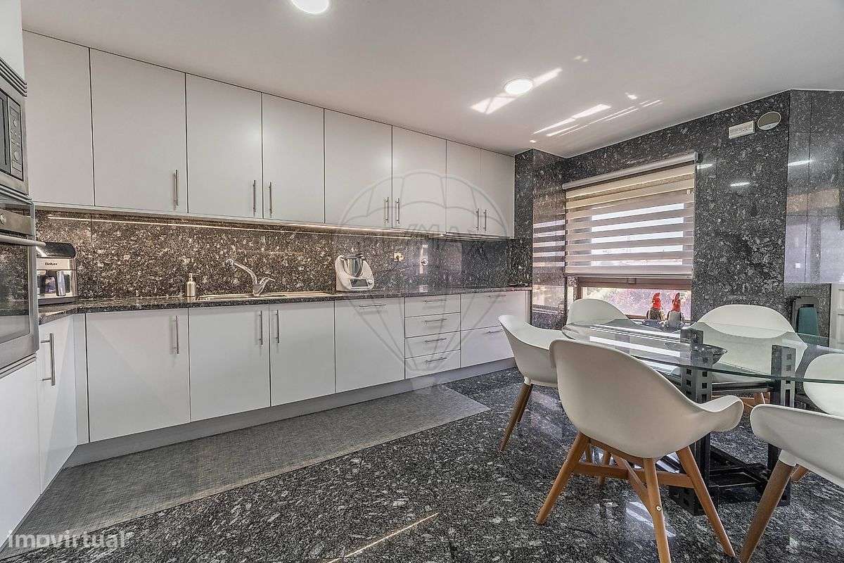Apartamento T4 para venda-22