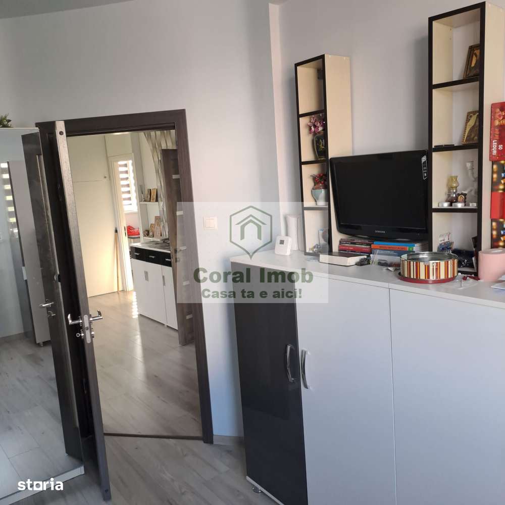 Inchiriez casa intrare Comuna Berceni - Imagine principală: 4/12