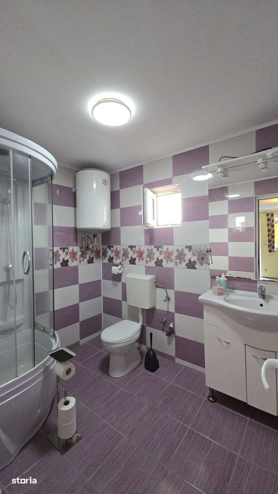 Casă cu mult teren-10