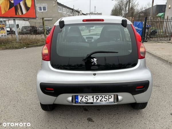 Peugeot 107 70 Petit Filou - 15