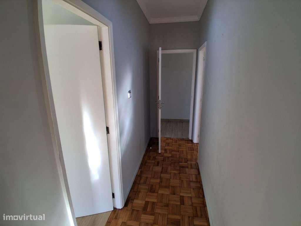 Andar Moradia T3 Renovado com Garagem - S. Cosme, Gondomar-9