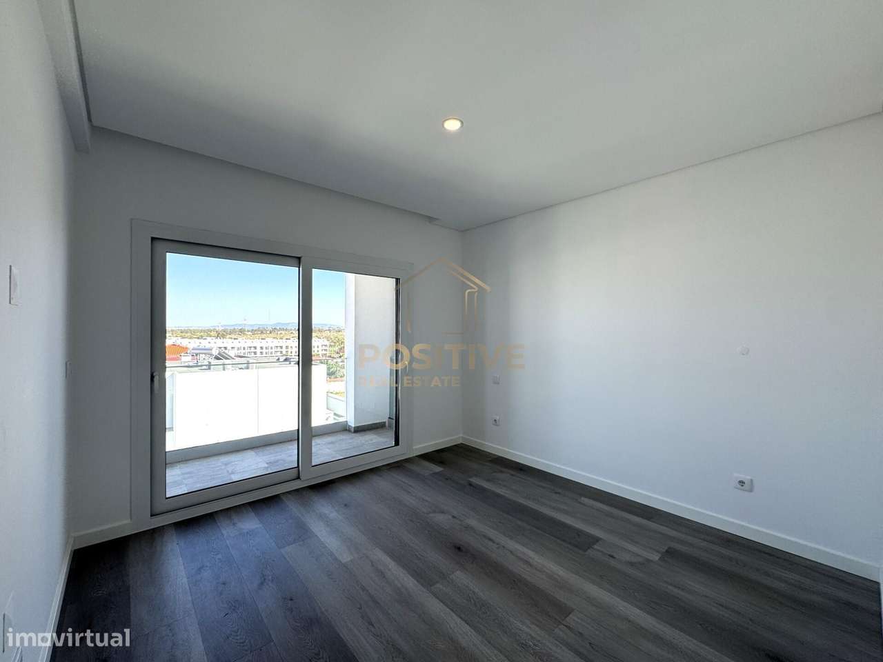 Moradia T4 em Vale de Milhaços | Espaço, luz natural |  A33 e A2 | A 2-38