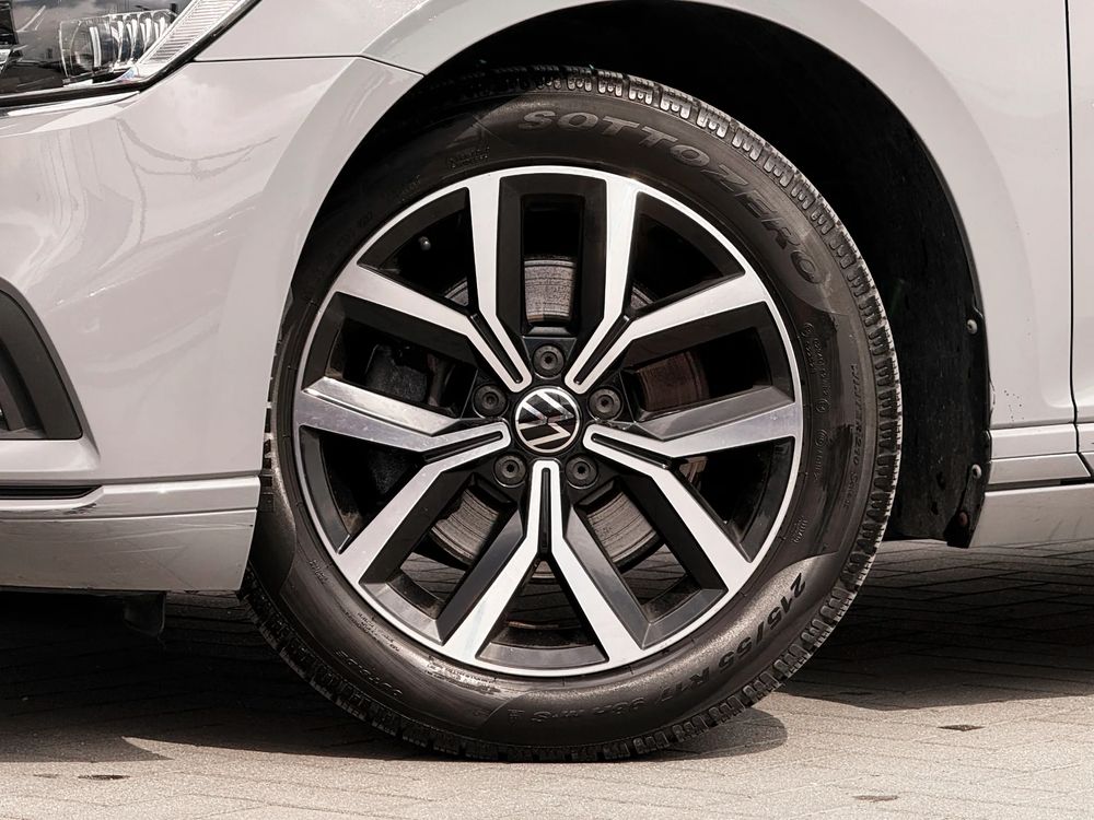 Volkswagen Passat 1.5 TSI Opf DSG Business 150 KM — zdjęcie 7