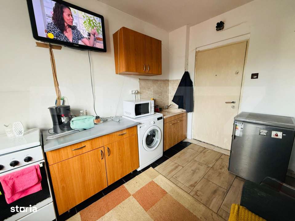 Camara camin cu loc de parcare si baie proprie-zona Florilor - Imagine principală: 3/6