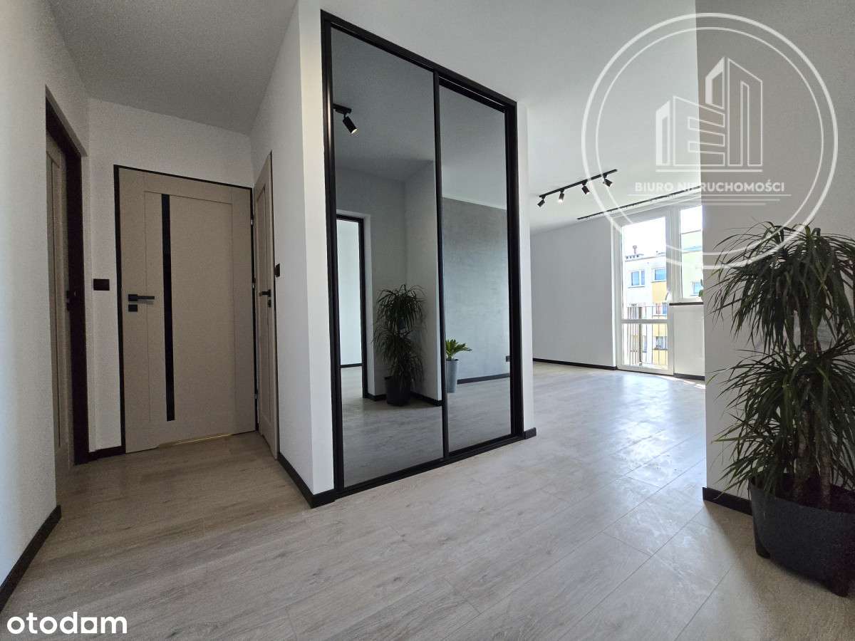 Mieszkanie trzy pokojowe w centrum miasta-5