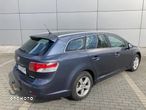 Toyota Avensis Combi 1.6 Edition - 8