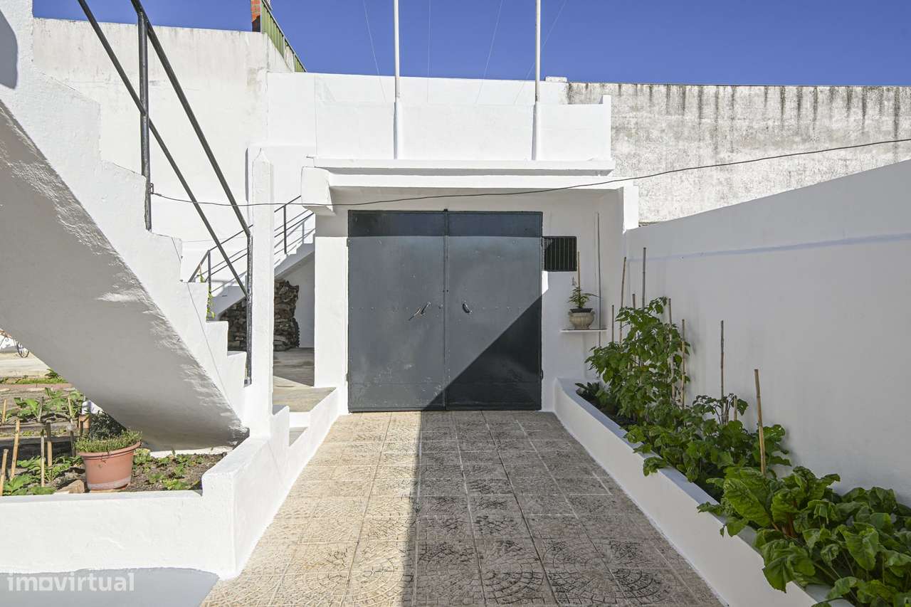 Moradia T2+1, c/ Garagem, Bairro do Areias – Montijo-9