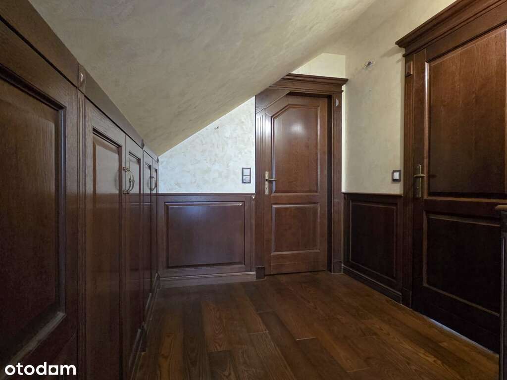 Przestronny Dom | z Dużą przestrzenią dodatkową.-18