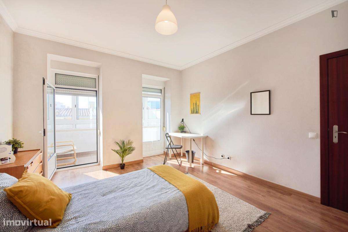 Quarto - localizado em Entrecampos Lisbon - Grande imagem: 3/9