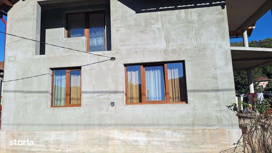 Casa de Vanzare Corbeni- Oestii- Arges-4