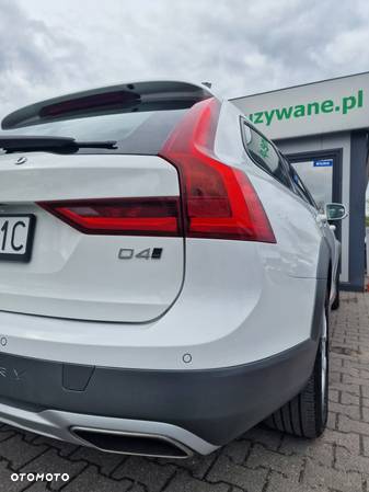 Volvo V90 Cross Country D4 AWD - 10