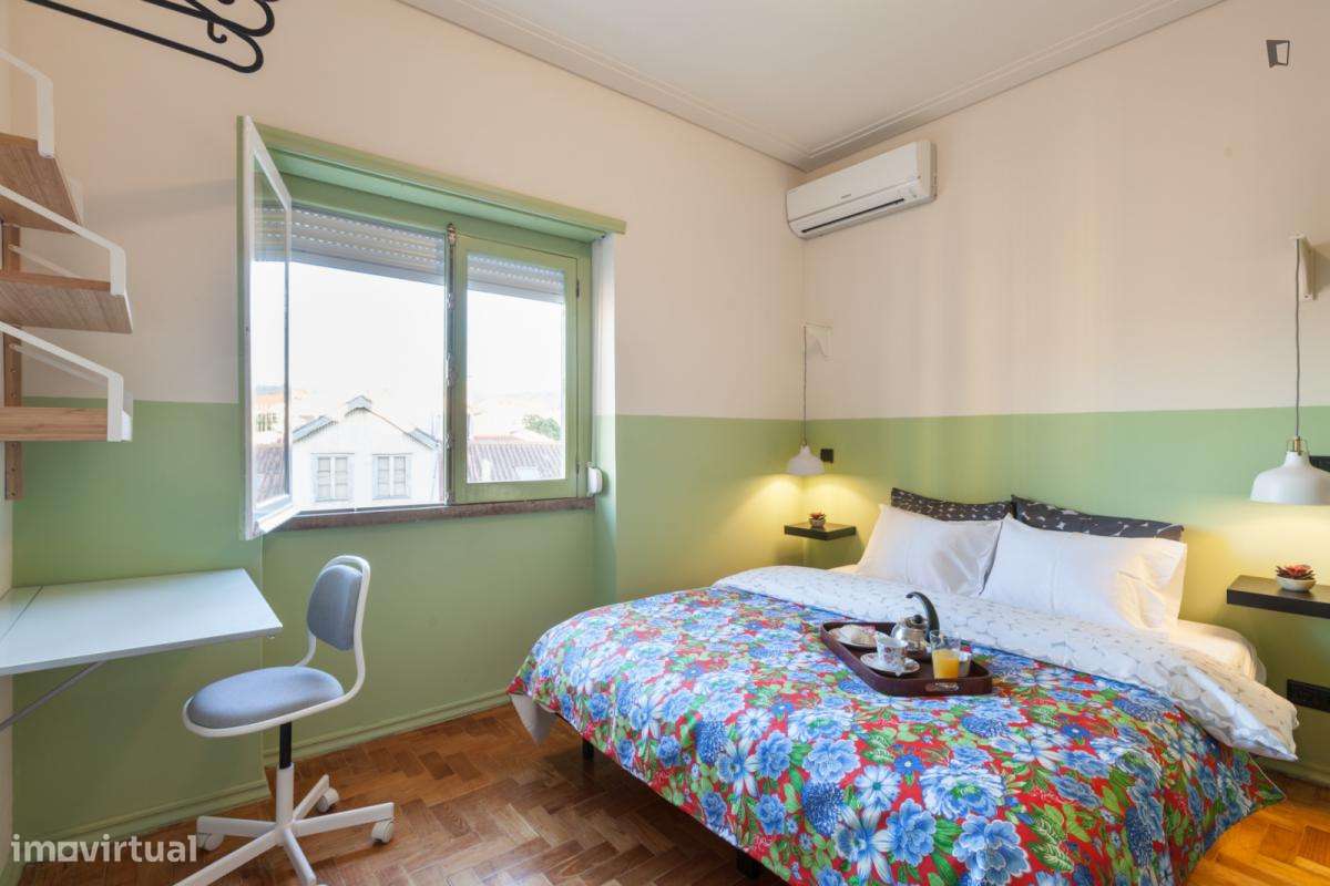 Quarto - localizado em Sé de Braga e São Lázaro Braga - Grande imagem: 4/10