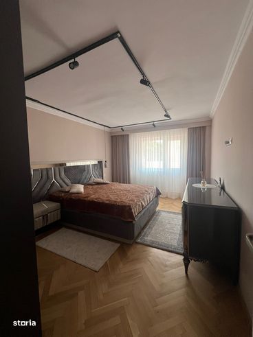 Apartament cu vedere spre Parcul Sub Arini – Complet mobilat si utilat-9
