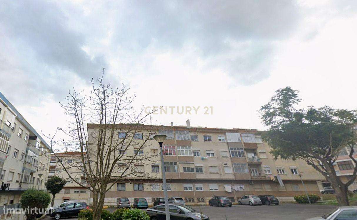 Excelente loft para arrendamento no coração de Queluz - Grande imagem: 4/4