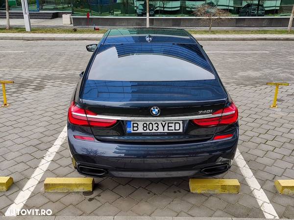 BMW Seria 7 740i - 10