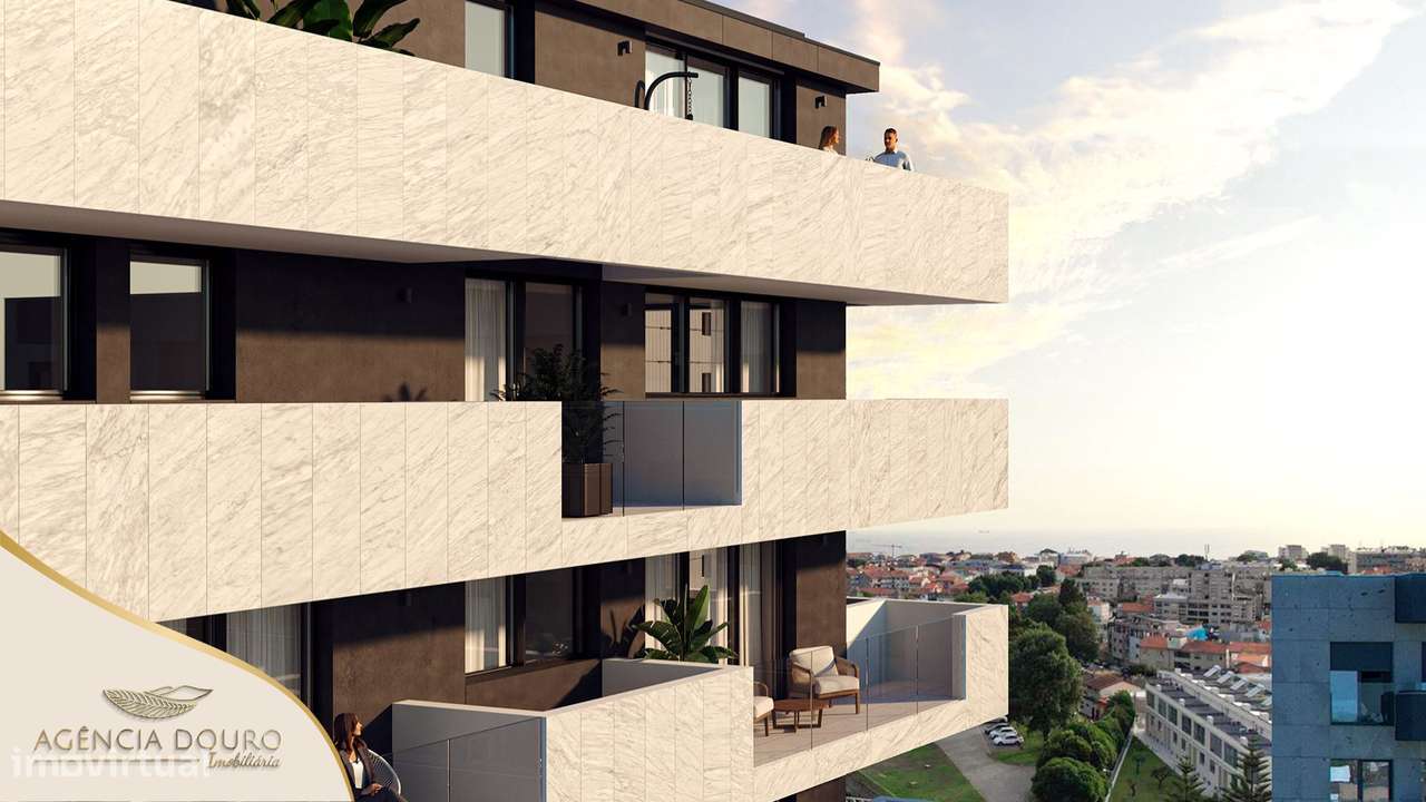 Apartamento T3 com varandas em Leça da Palmeira-7