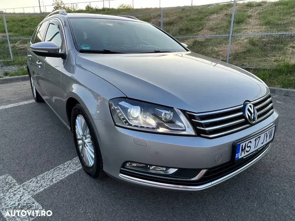 Volkswagen Passat Variant 1.6 TDI BlueMotion Technology DSG Comfortline - 5