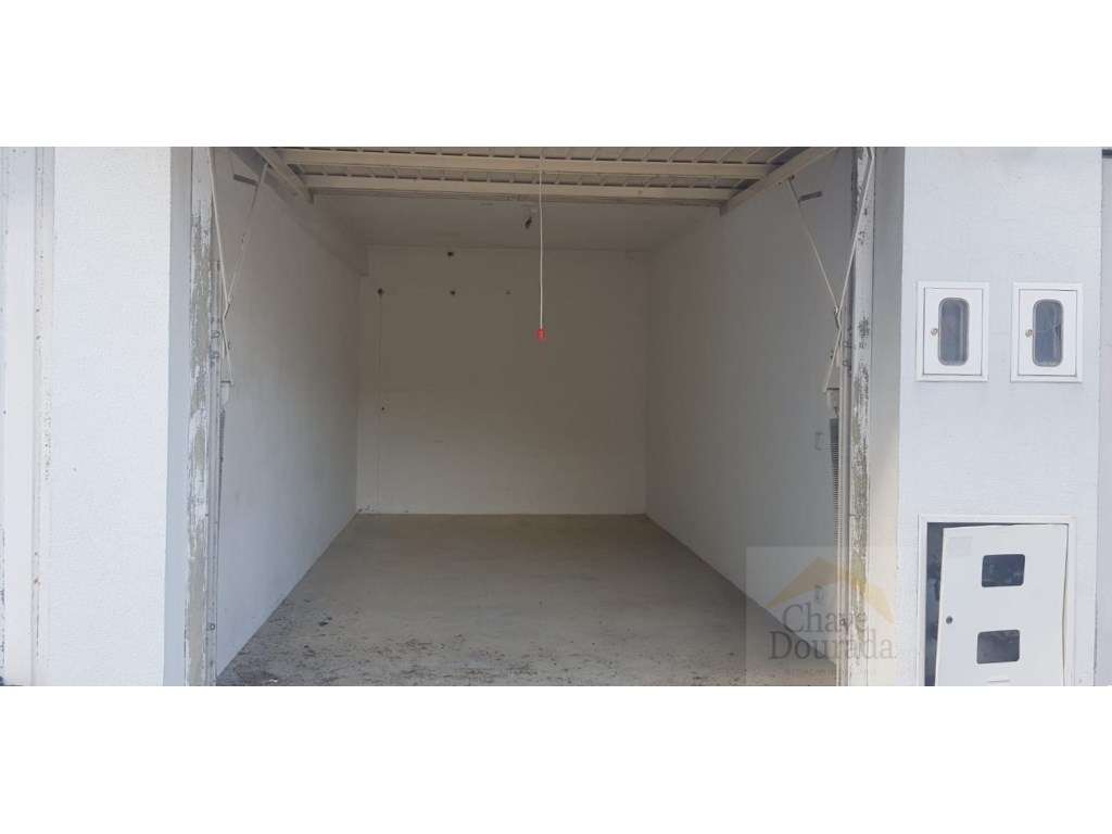 Vende-se 2 garagens com 18m2 cada, na Estrada de Eiras - Grande imagem: 4/8