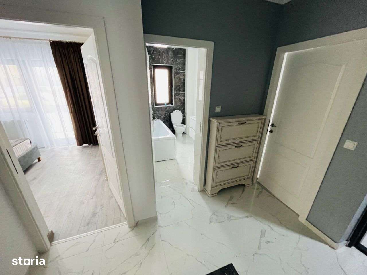 Apartament cu 2 camere, decomandat, zona Capat Cug-5