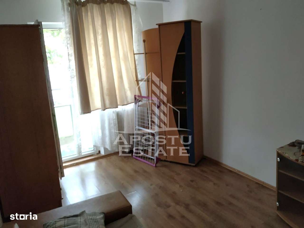 Apartament cu 2 camere, semidecomandat, etajul 2, zona Sagului - Imagine principală: 3/8