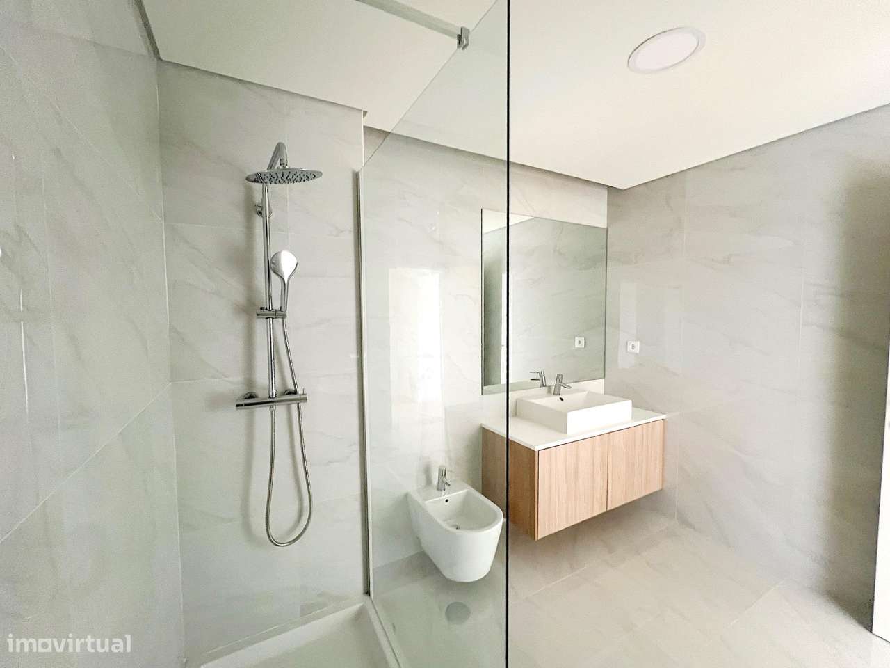 T2 novo c/ estacionamento e varanda - URBANIZAÇÃO MOINHOS DO...-35