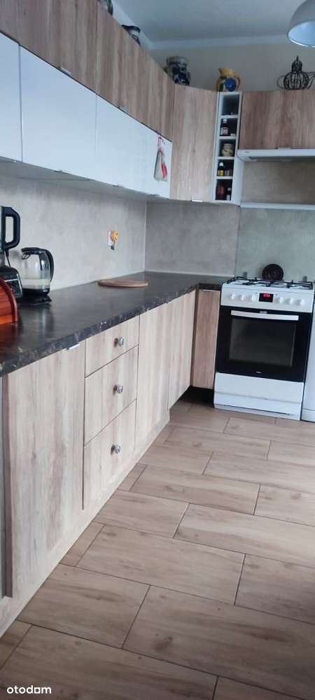 Do sprzedaży bardzo ładny bliźniak w cichej uliczc-5