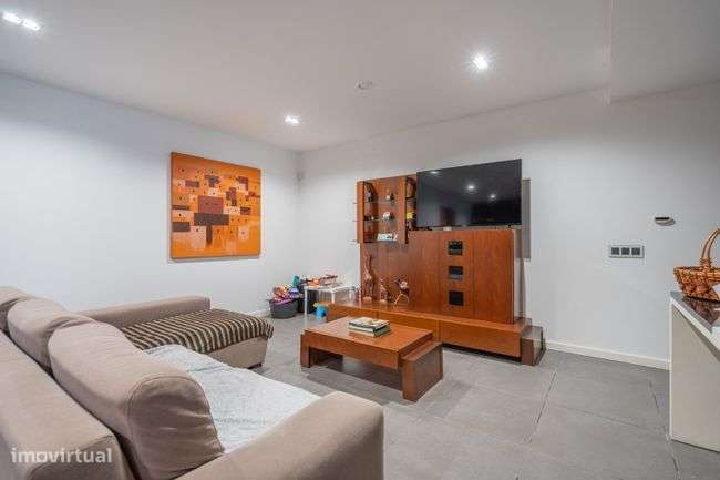 Moradia de Luxo para venda T4-12