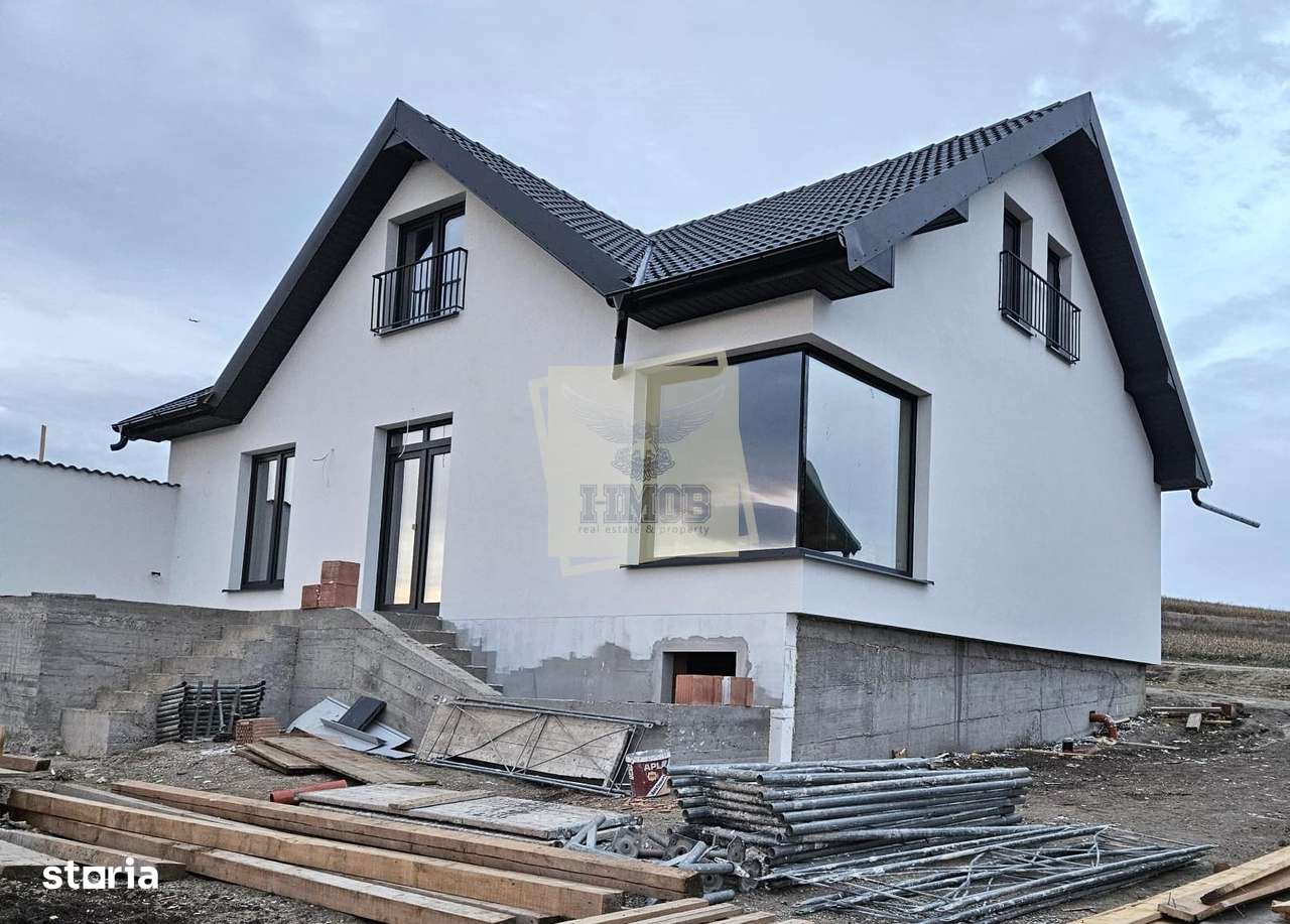 Casa cu 4 camere 2 bai 180 mpu in zona Sura Mare-4