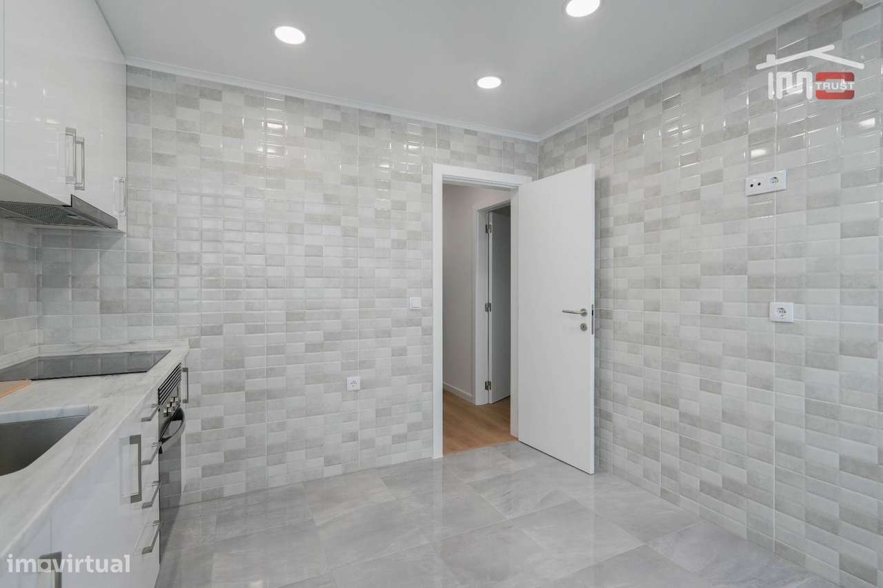 Arrenda-se T3 Remodelado - na Ramada - Grande imagem: 4/18