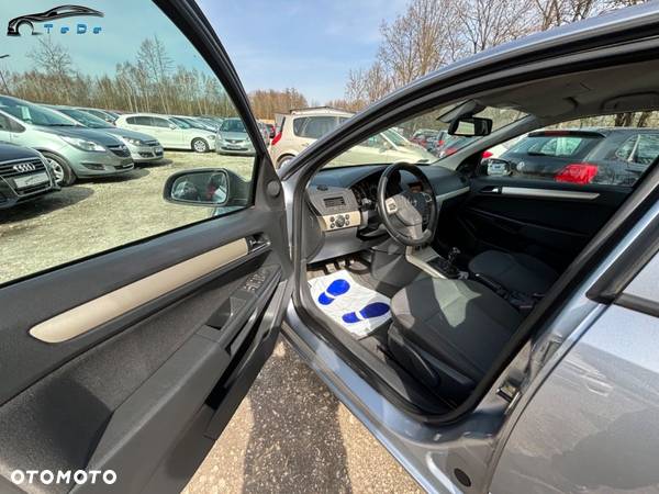 Opel Astra III 1.3 CDTI Cosmo - 18