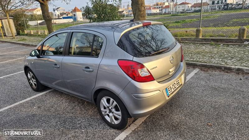 Opel Corsa 1.2 Go! FlexFuel - 6