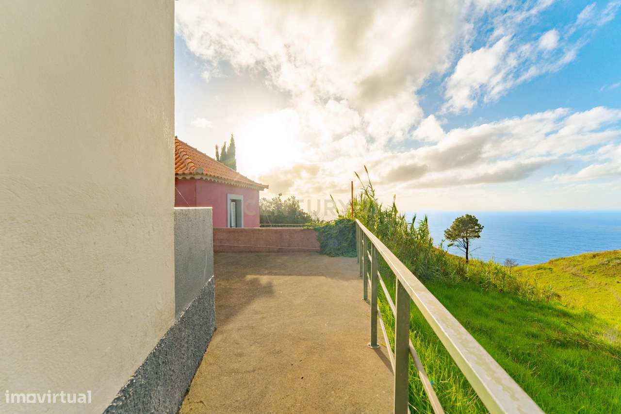 Moradia T2 Mobilada com Vista Mar na Serenidade da Ponta do Pargo-9