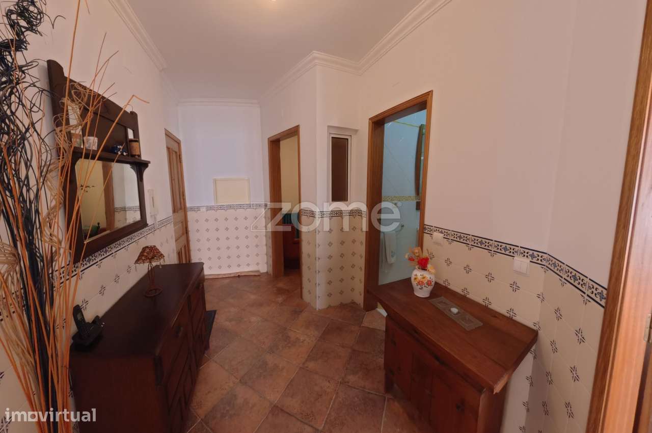 Apartamento T3- Nazaré todo mobilado C/ Lugar de garagem-11