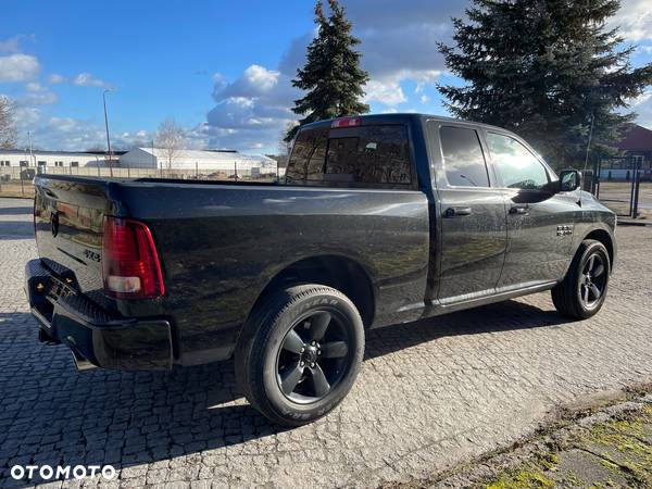 Dodge RAM 1500 5.7 4x4 - 8