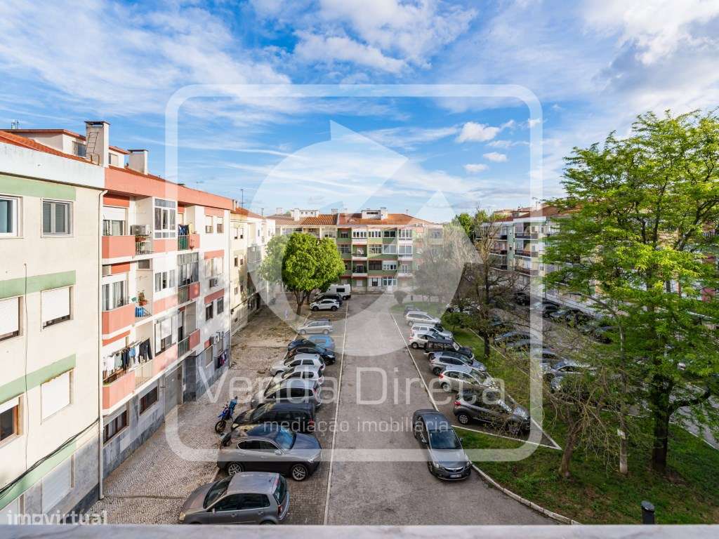 Apartamento T3 com 2 varandas no centro de Setúbal.-5
