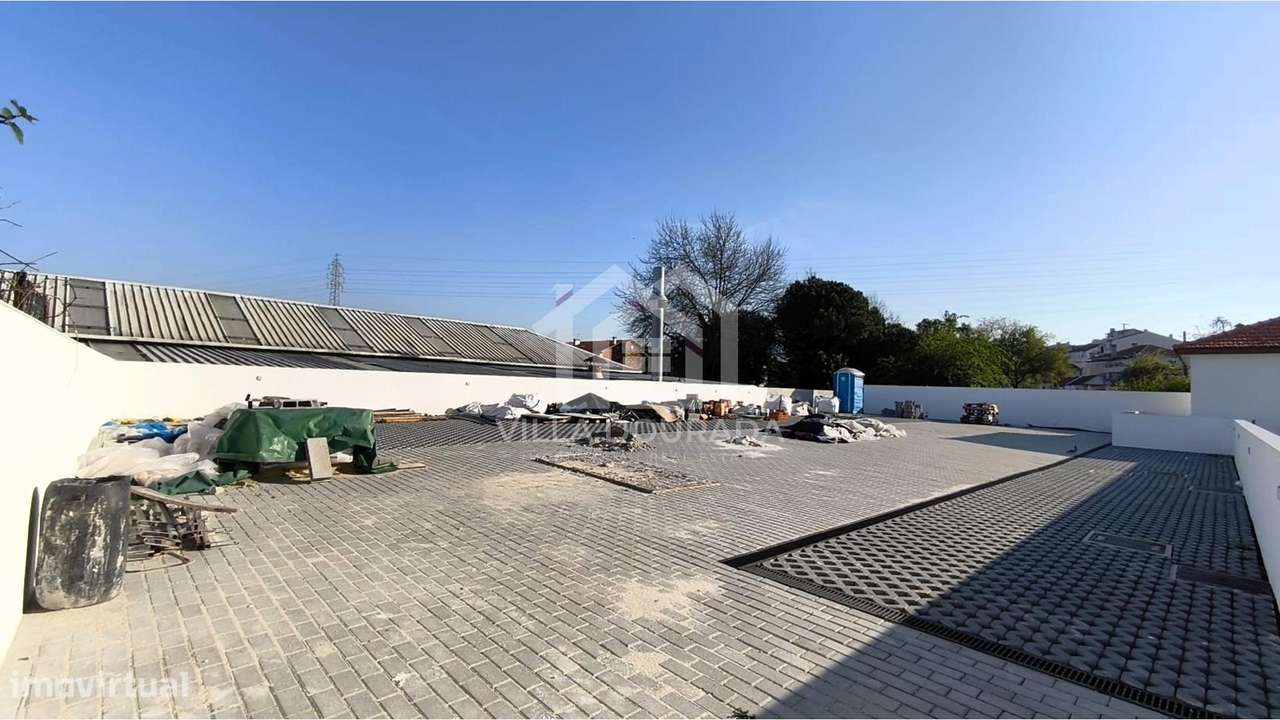 T0+1 Novo com lg Garagem em O. do Douro-19
